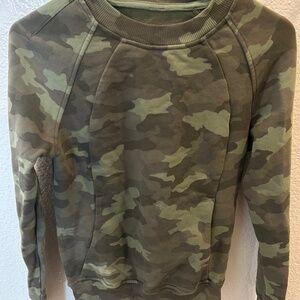 Lululemon sweatshirt